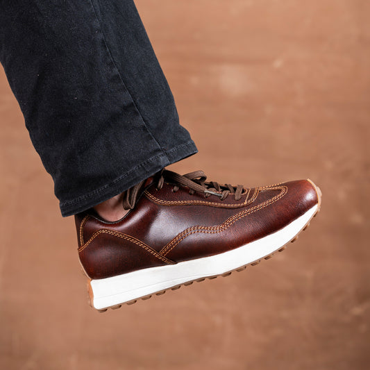 Classic Retro Leather Sneakers (Saddle Tan With White Sole)