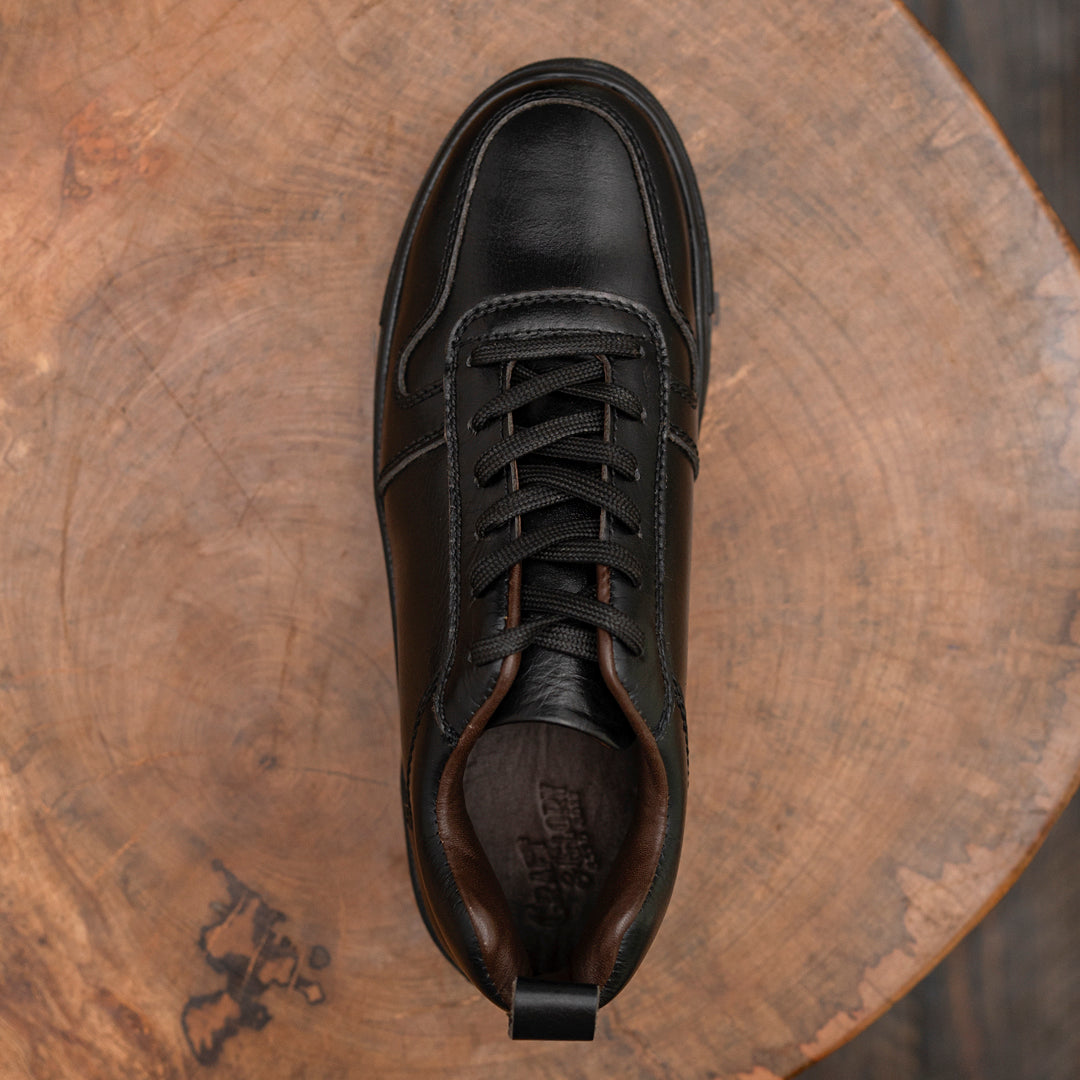 Brooklyn Low Top Sneakers (Raven Black)