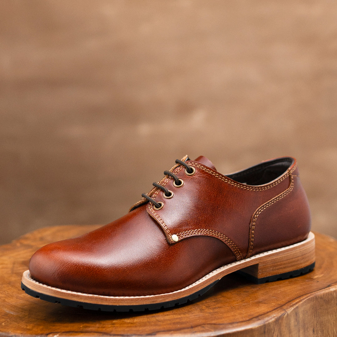 Service Shoe (Saddle Tan) Goodyear Welted US 9 / Leather / Tan Service Shoe (Saddle Tan) Goodyear Welted US 9 / Leather / Tan
