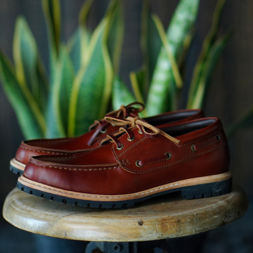 Red boat shoes shop