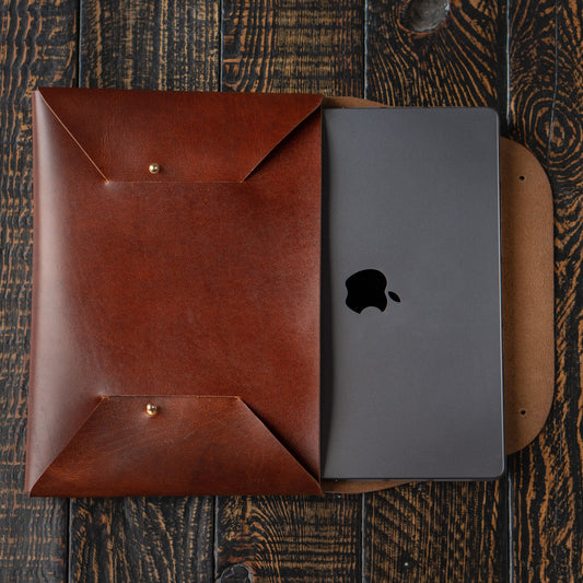 Minimal Laptop Sleeve (Saddle Tan)