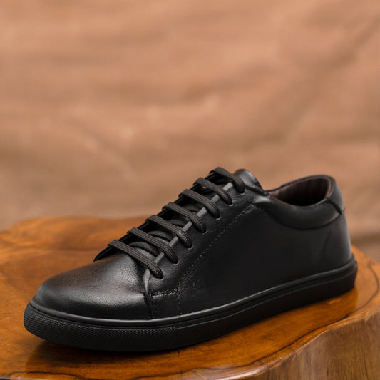 Manhattan Low Top Sneakers (Raven Black)