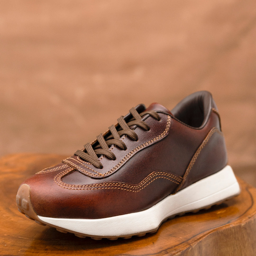 Classic Retro Leather Sneakers (Saddle Tan With White Sole)