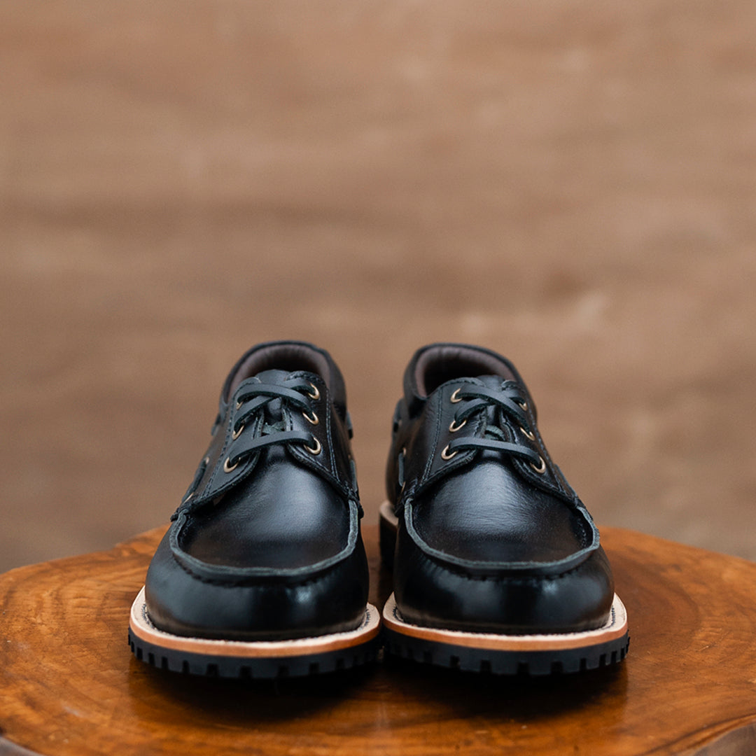 Voyager Boat Shoes (Raven Black) Goodyear Welted