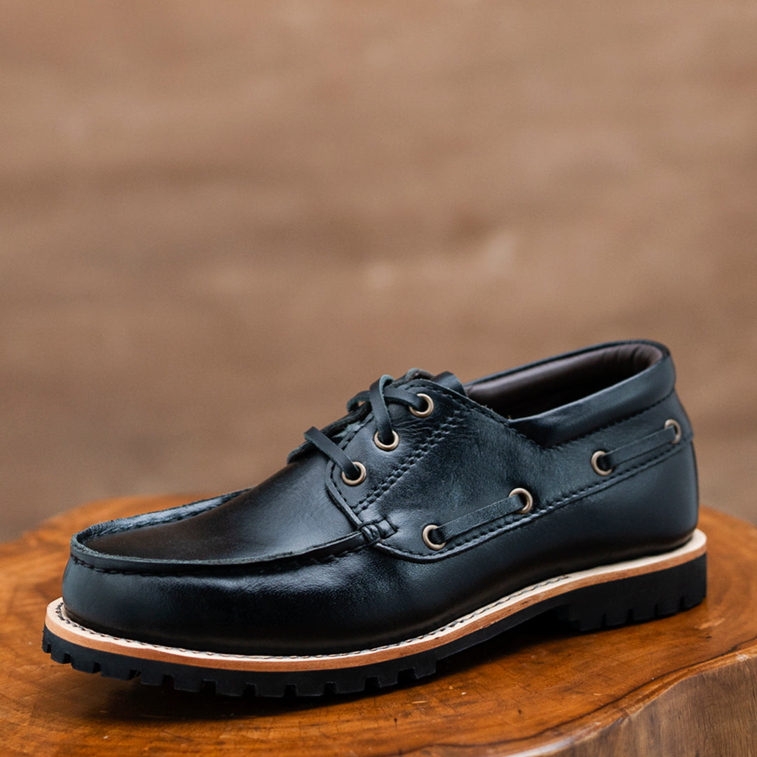 Voyager Boat Shoes (Raven Black) Goodyear Welted