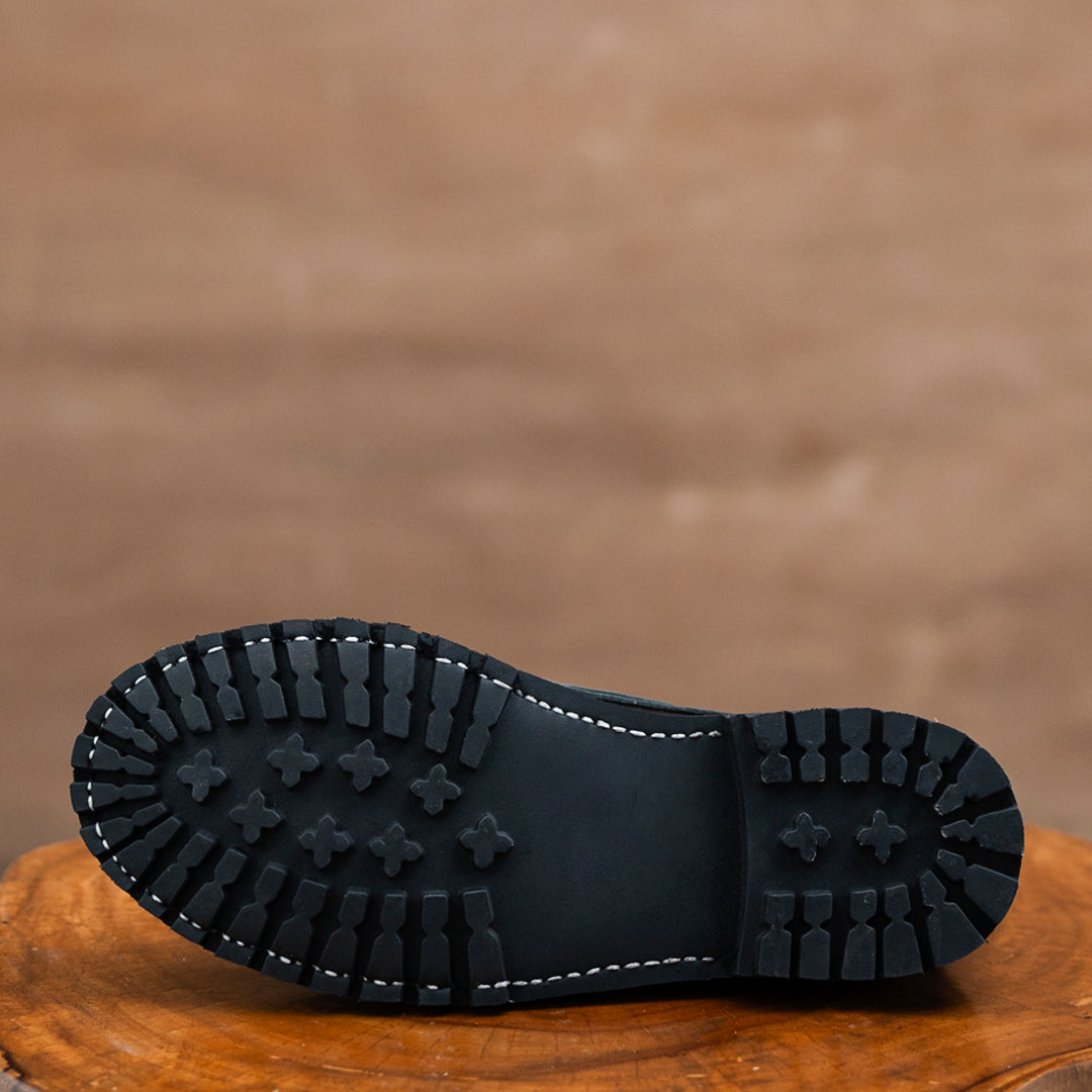 Voyager Boat Shoes (Raven Black) Goodyear Welted