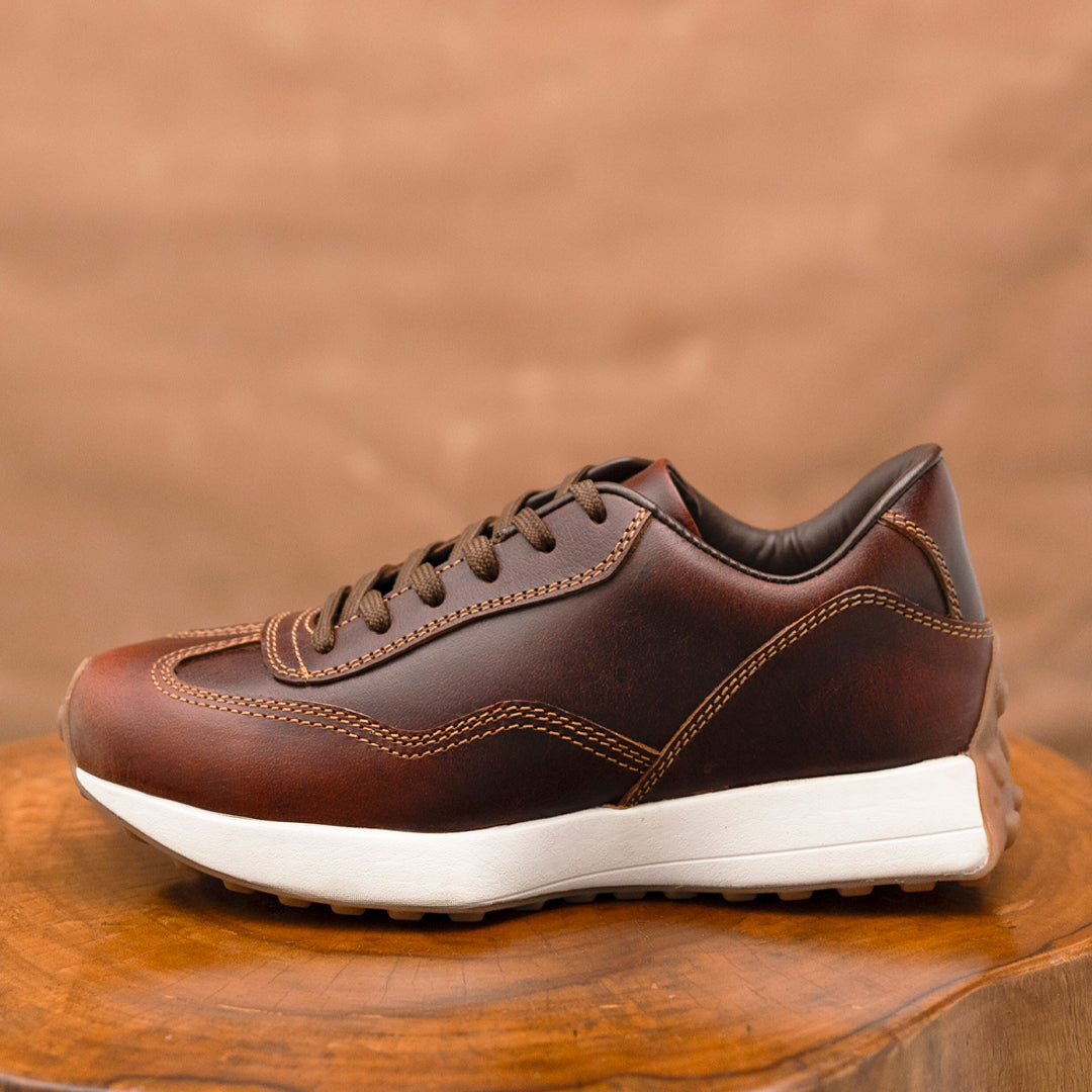 Classic Retro Leather Sneakers (Saddle Tan With White Sole)