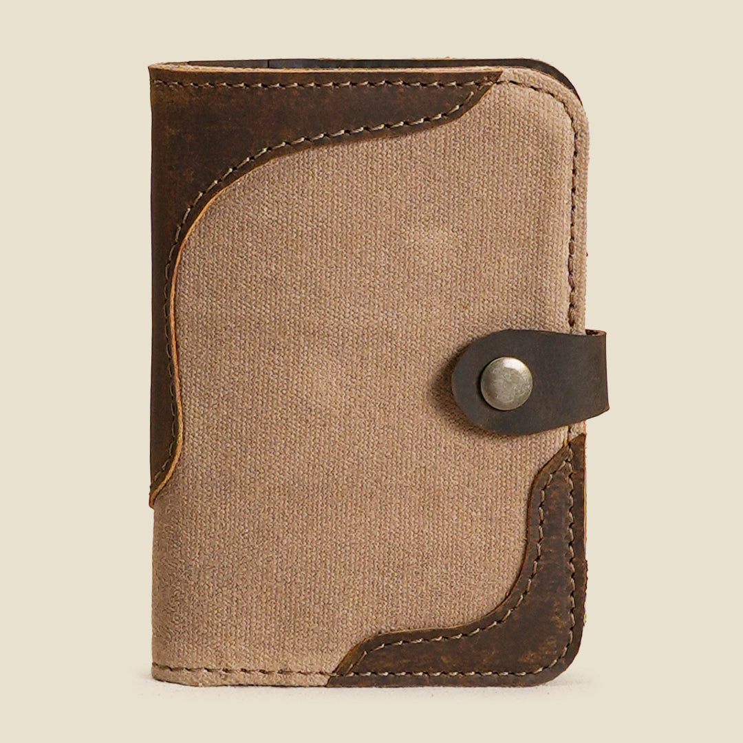 Countryman Passport Holder ( Sandstorm )