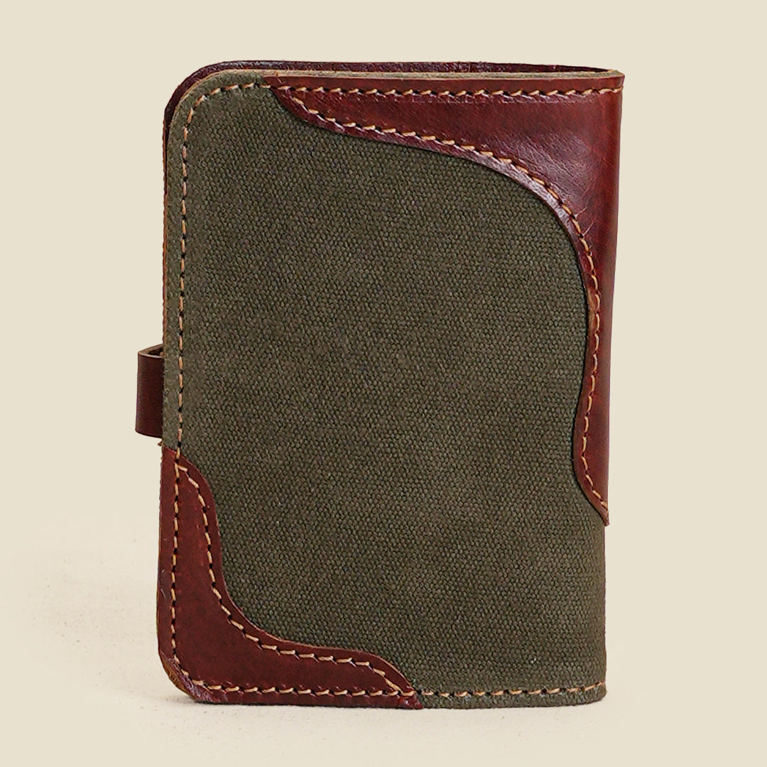 Countryman Passport Holder ( Forest Green )