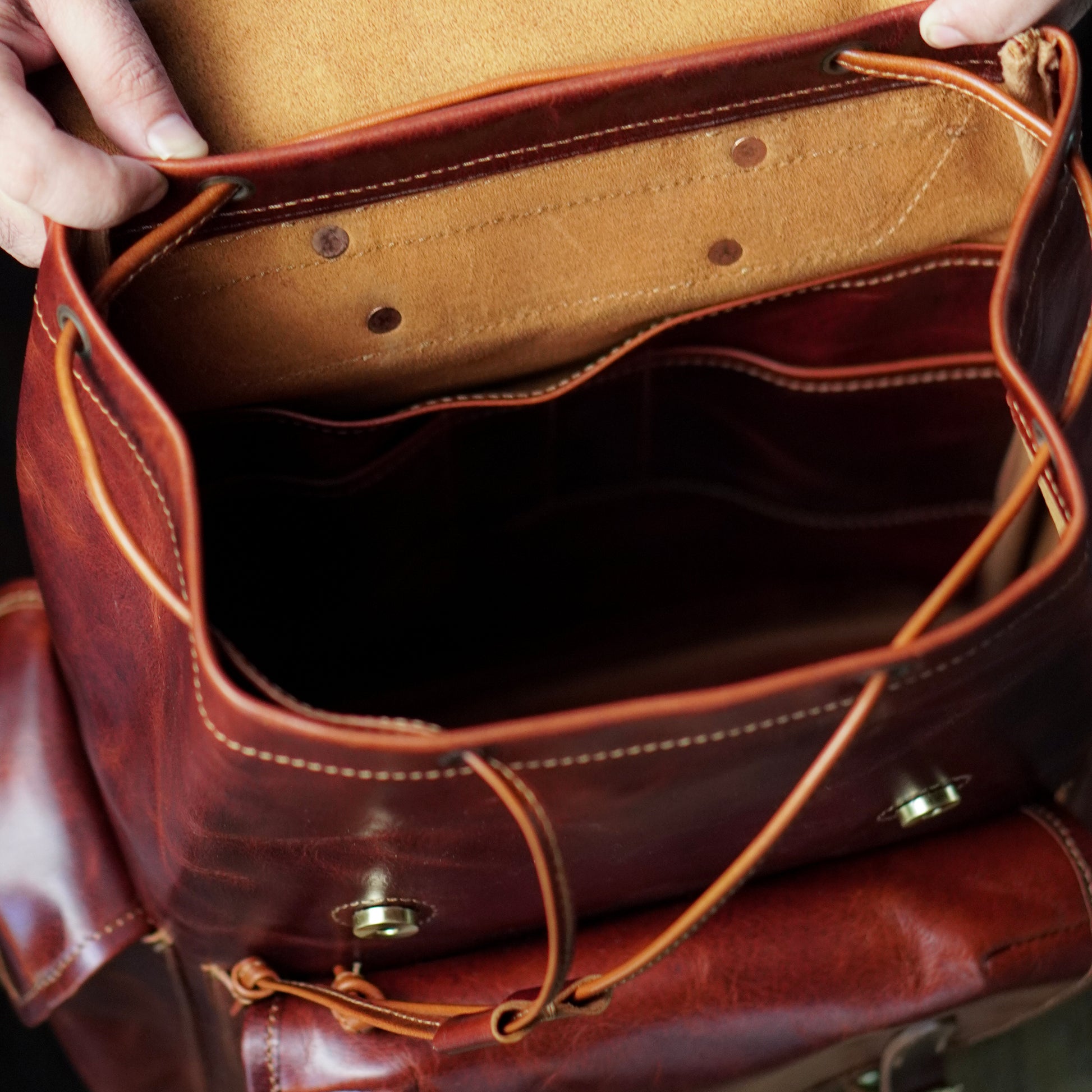 coronado leather backpack Vintage Bergan Leather Backpack (Saddle Tan)