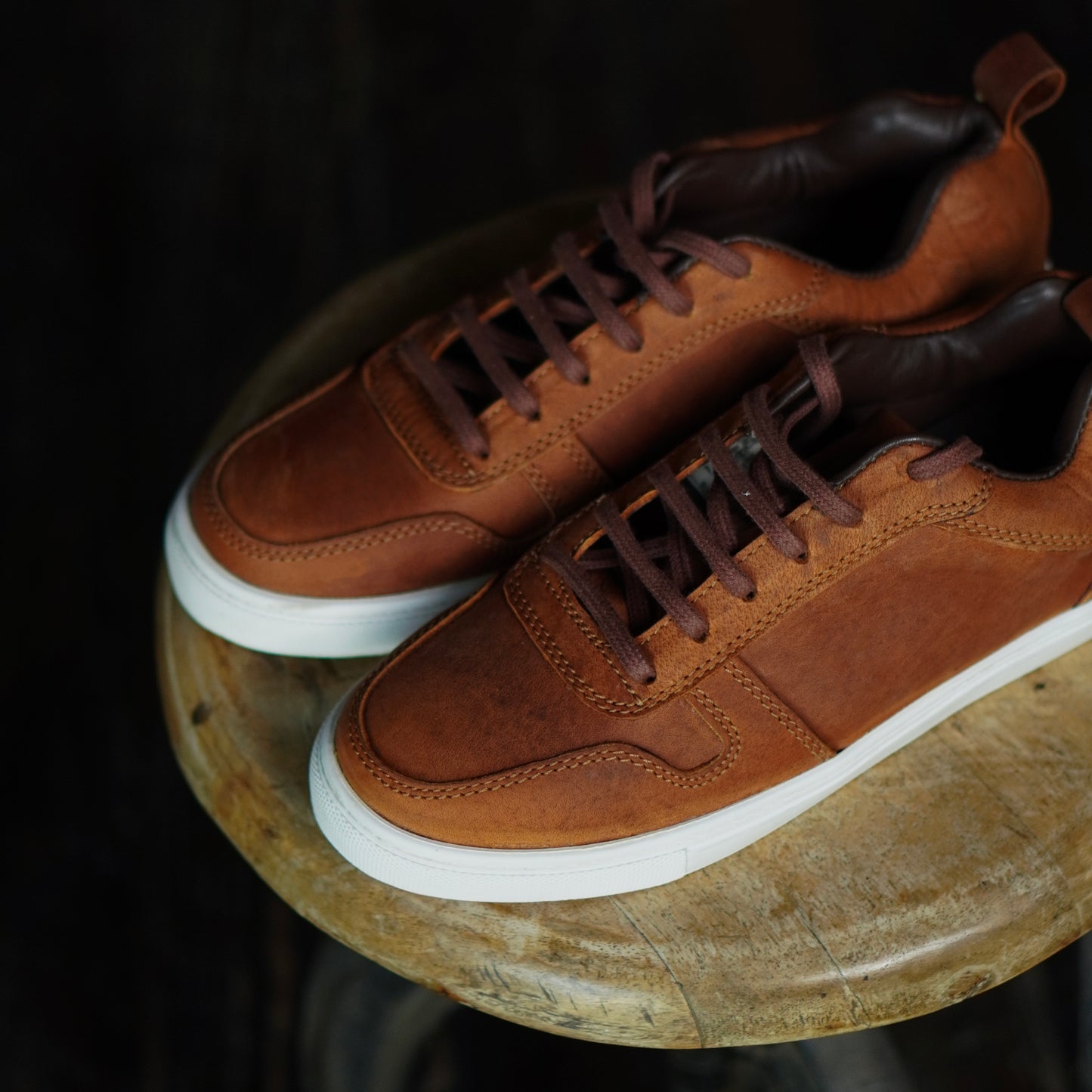Brooklyn Low Top Sneakers (Vintage Tan)