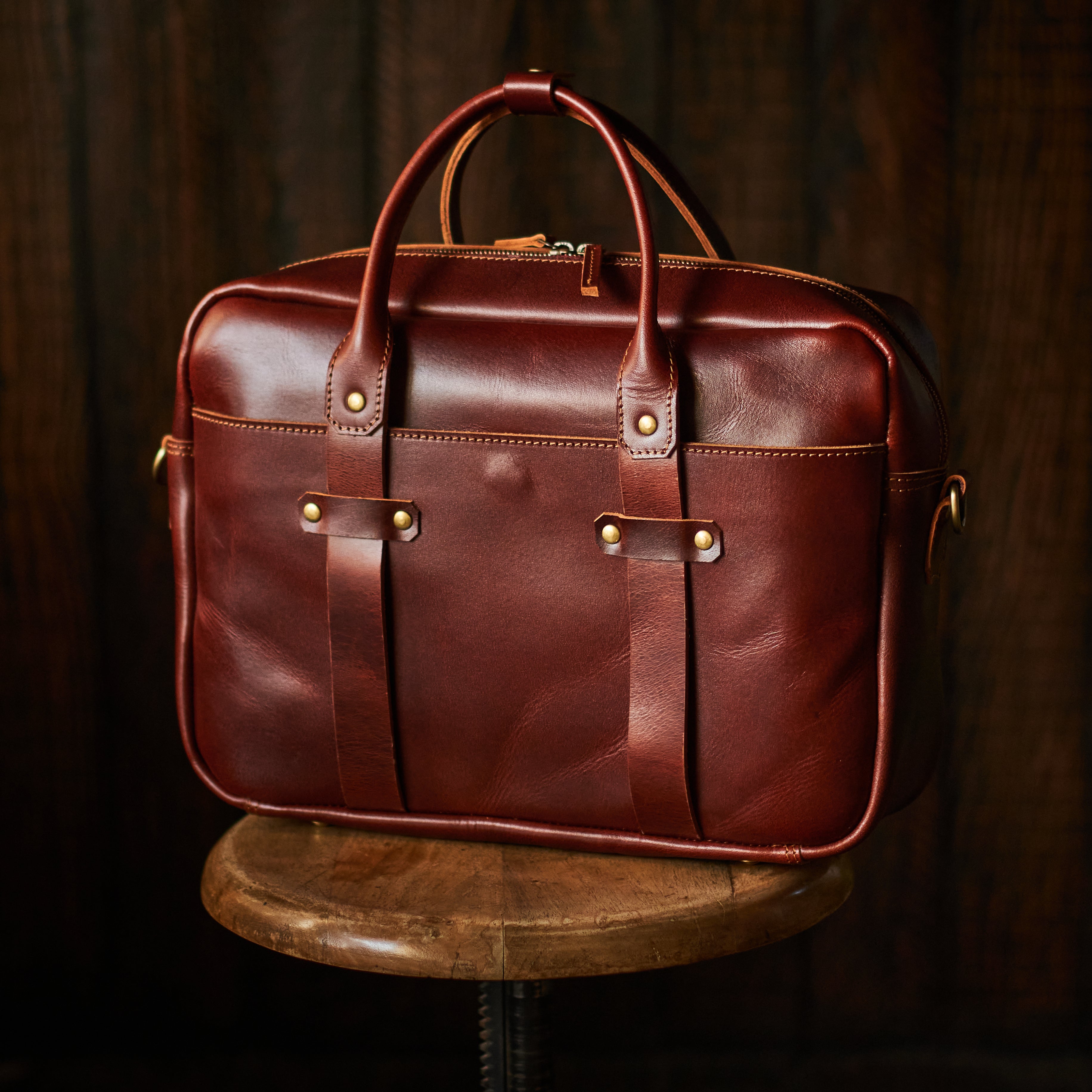 Leather boston bag for men – Craft & Glory International