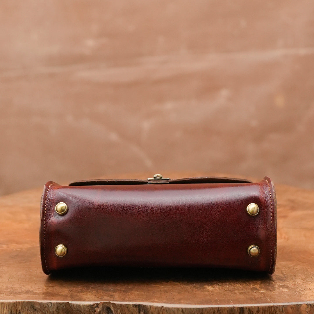 Victoria Handbag (Saddle Tan)