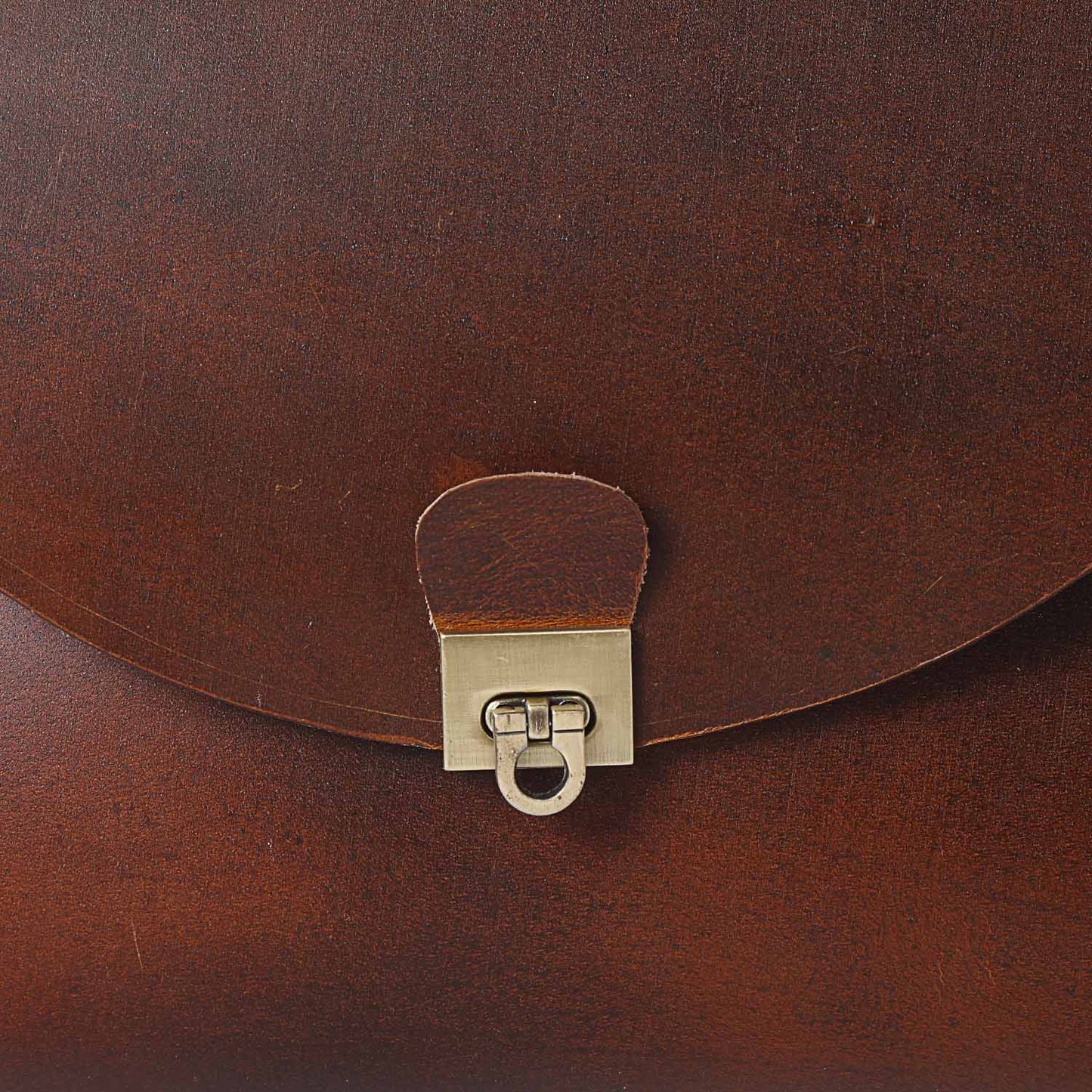 Victoria Handbag (Saddle Tan)