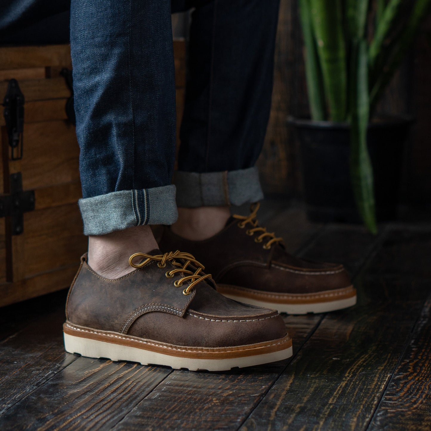 Moc-Toe Shoes (Vintage Brown) Goodyear Welted