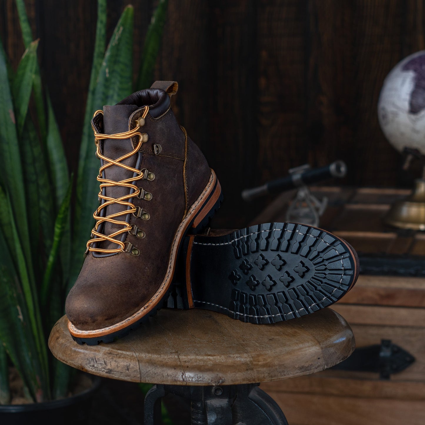 Hike Boots 6" (Vintage Brown) Goodyear Welted
