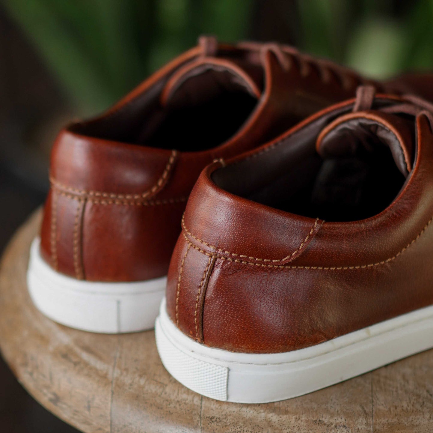 Manhattan Low Top Sneakers (Saddle Tan)