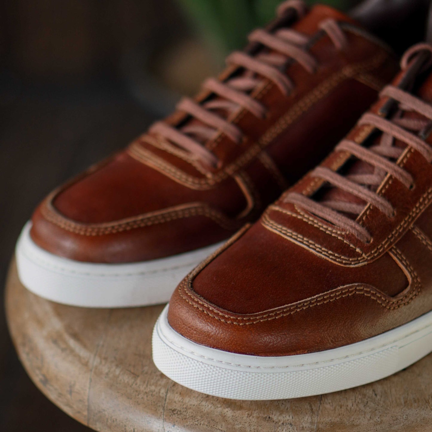 Brooklyn Low Top Sneakers (Saddle Tan)