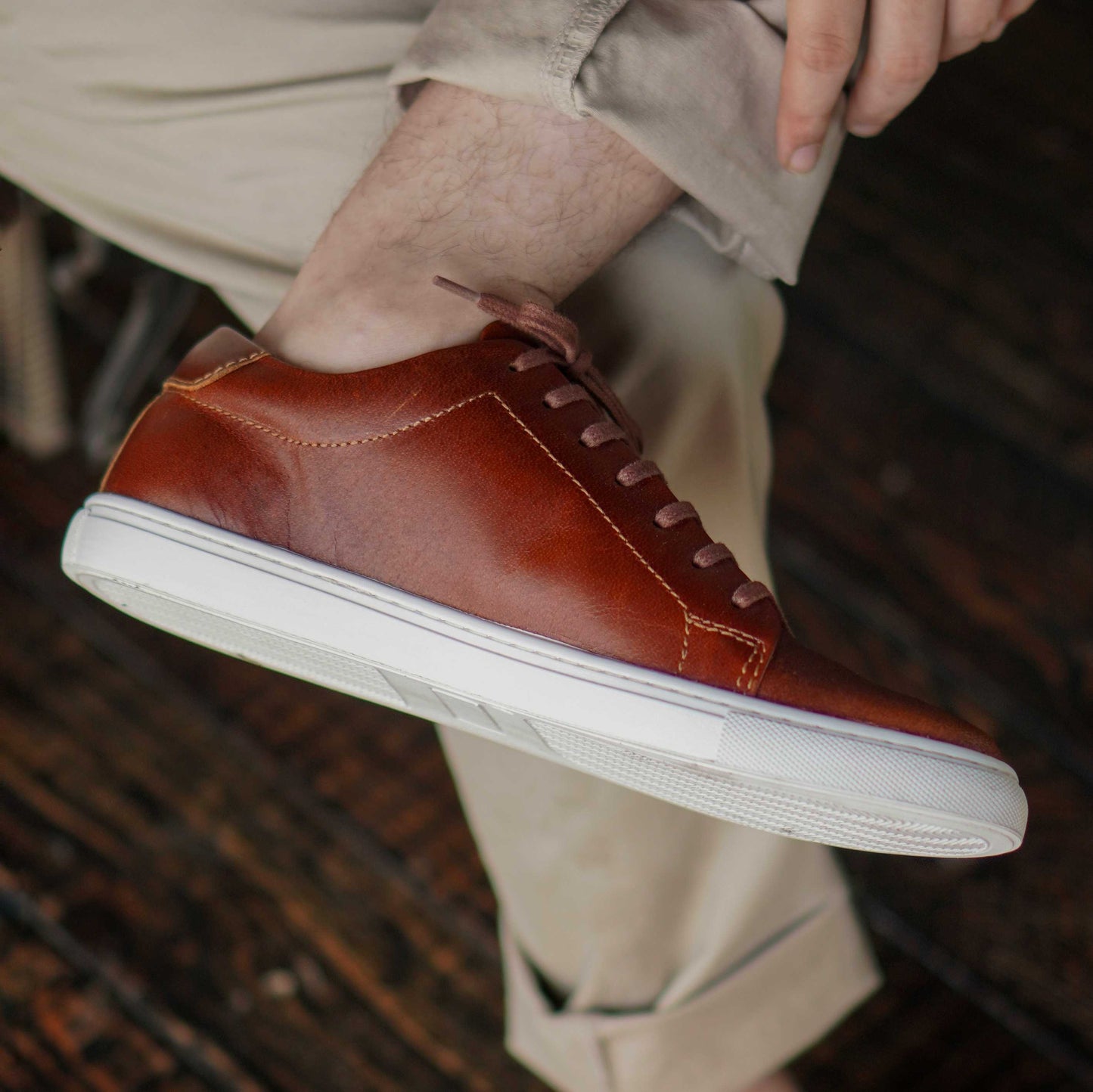 Manhattan Low Top Sneakers (Saddle Tan)