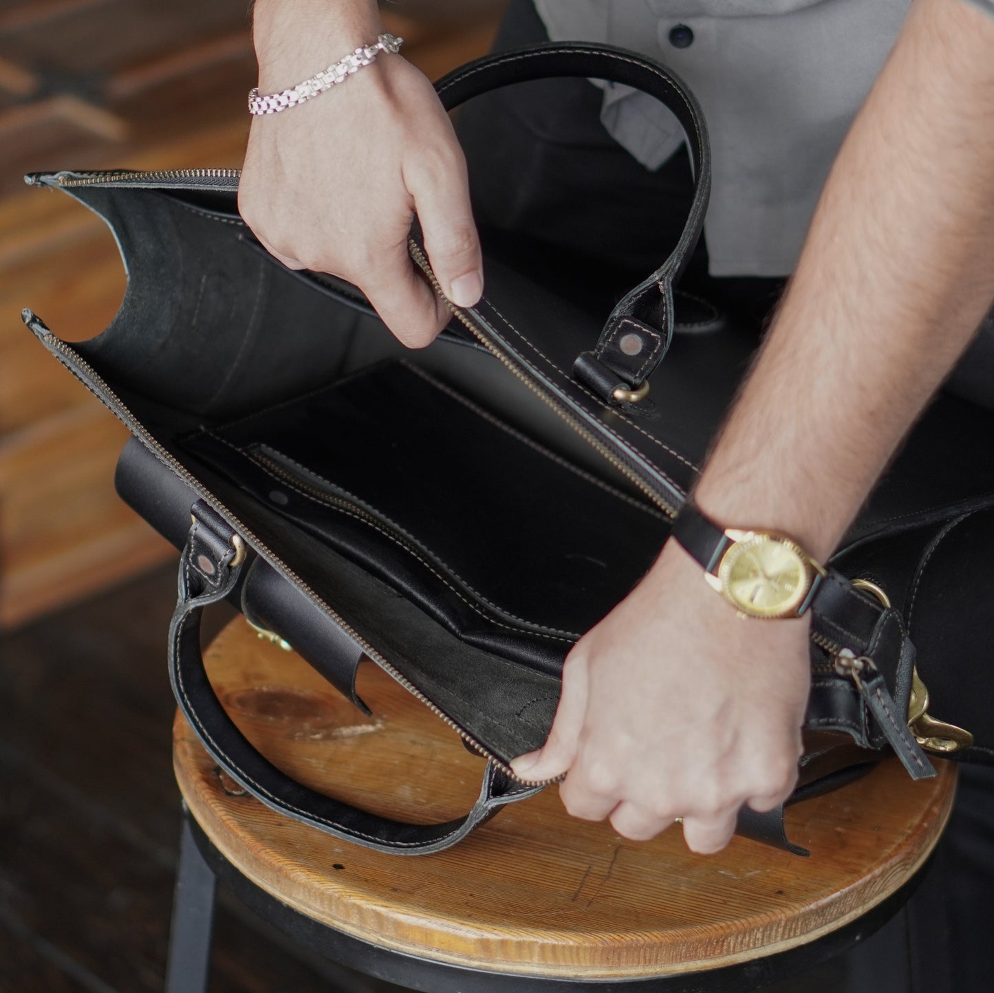 Diplomat Briefcase (Raven Black)