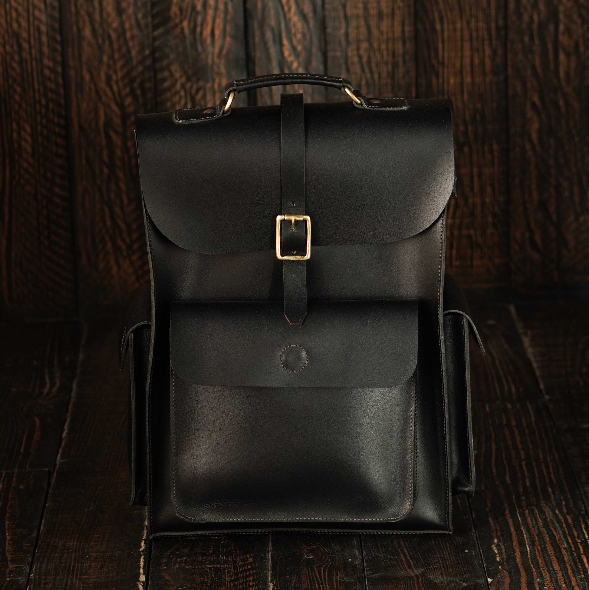 dr martens leather backpack large Heritage Backpack (Raven Black)